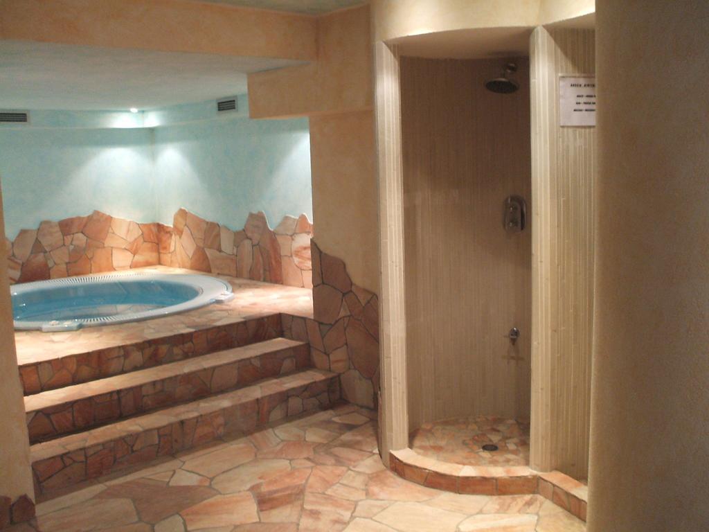 Garni Costa 3* Bocenago