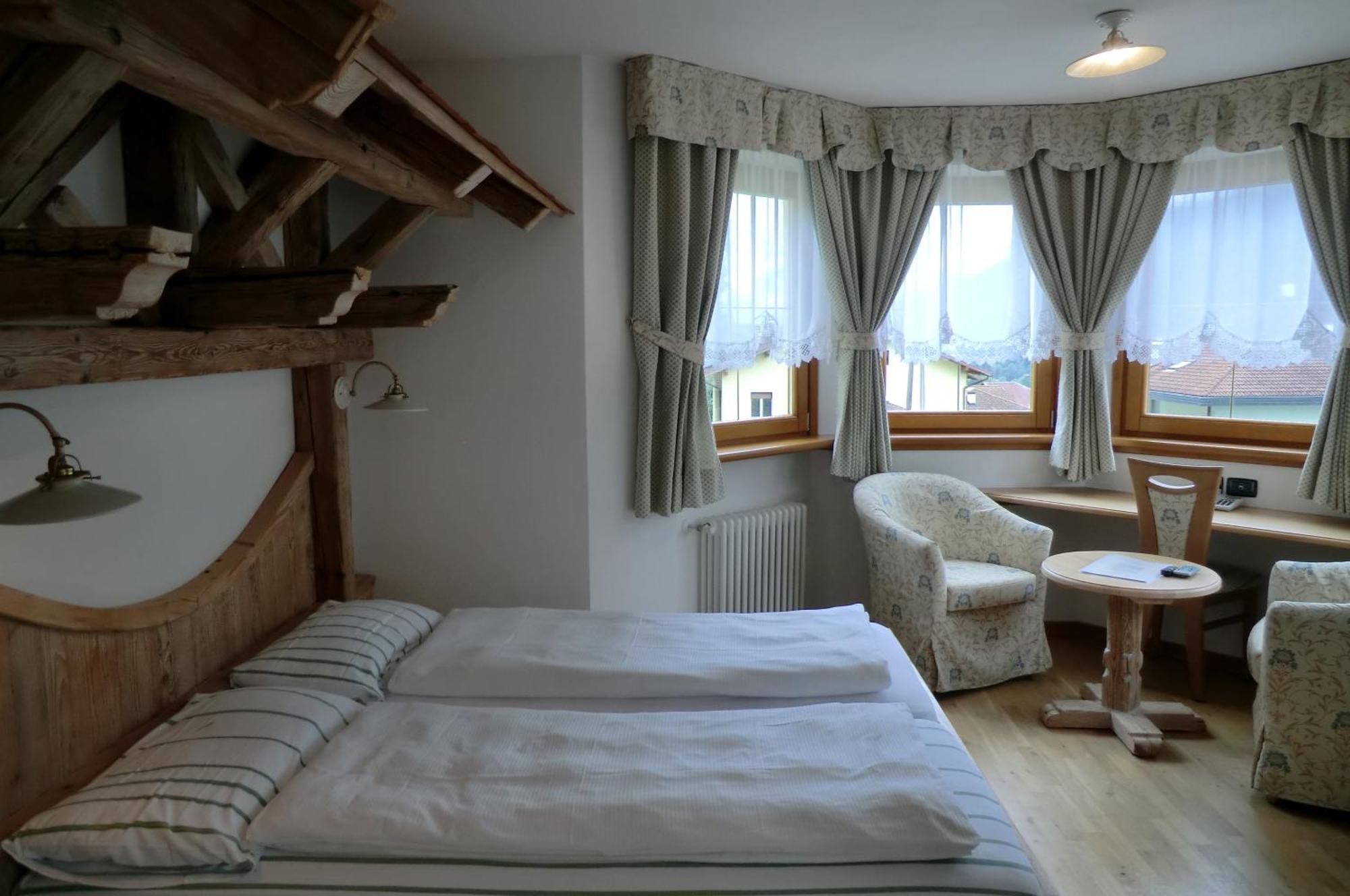 Hotel Garnì Costa 3*